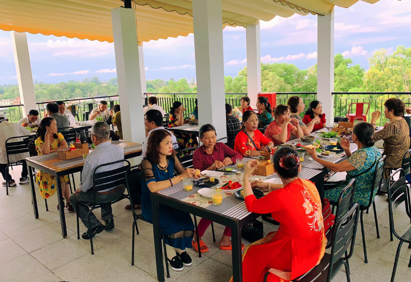 Leaf Hotel - Doanh nghiệp Phú Quốc